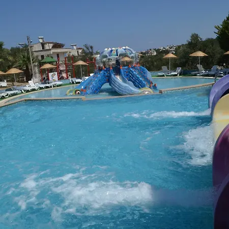 Zeytin Aquapark 3* Ayvalı