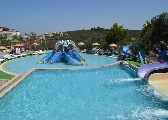 Zeytin Aquapark Aparthotel 3*